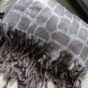 FRAAS......... shimmering shawl/scarf